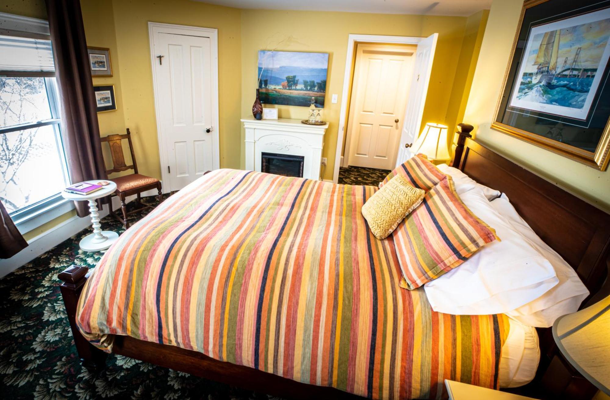 Twin Oaks Inn Saugatuck Ngoại thất bức ảnh