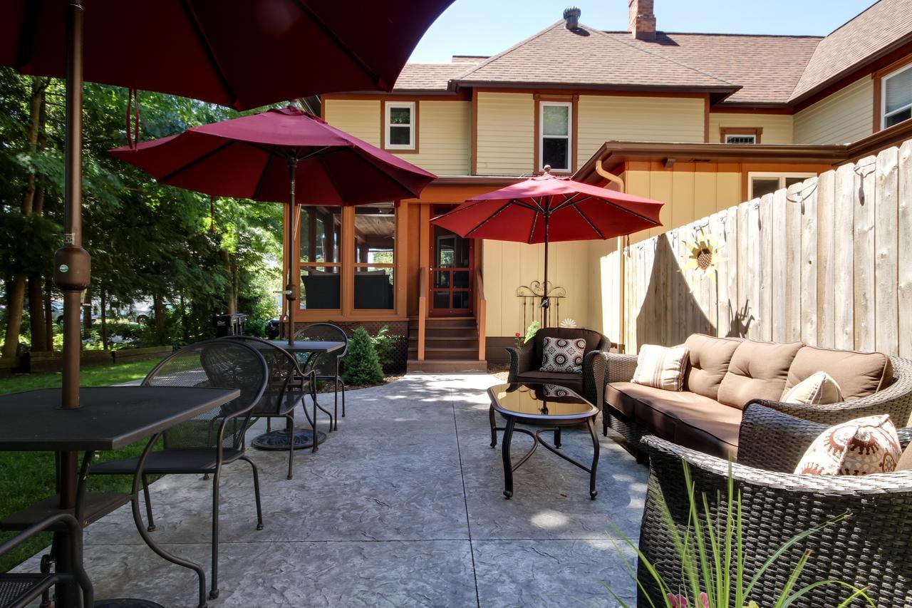 Twin Oaks Inn Saugatuck Ngoại thất bức ảnh