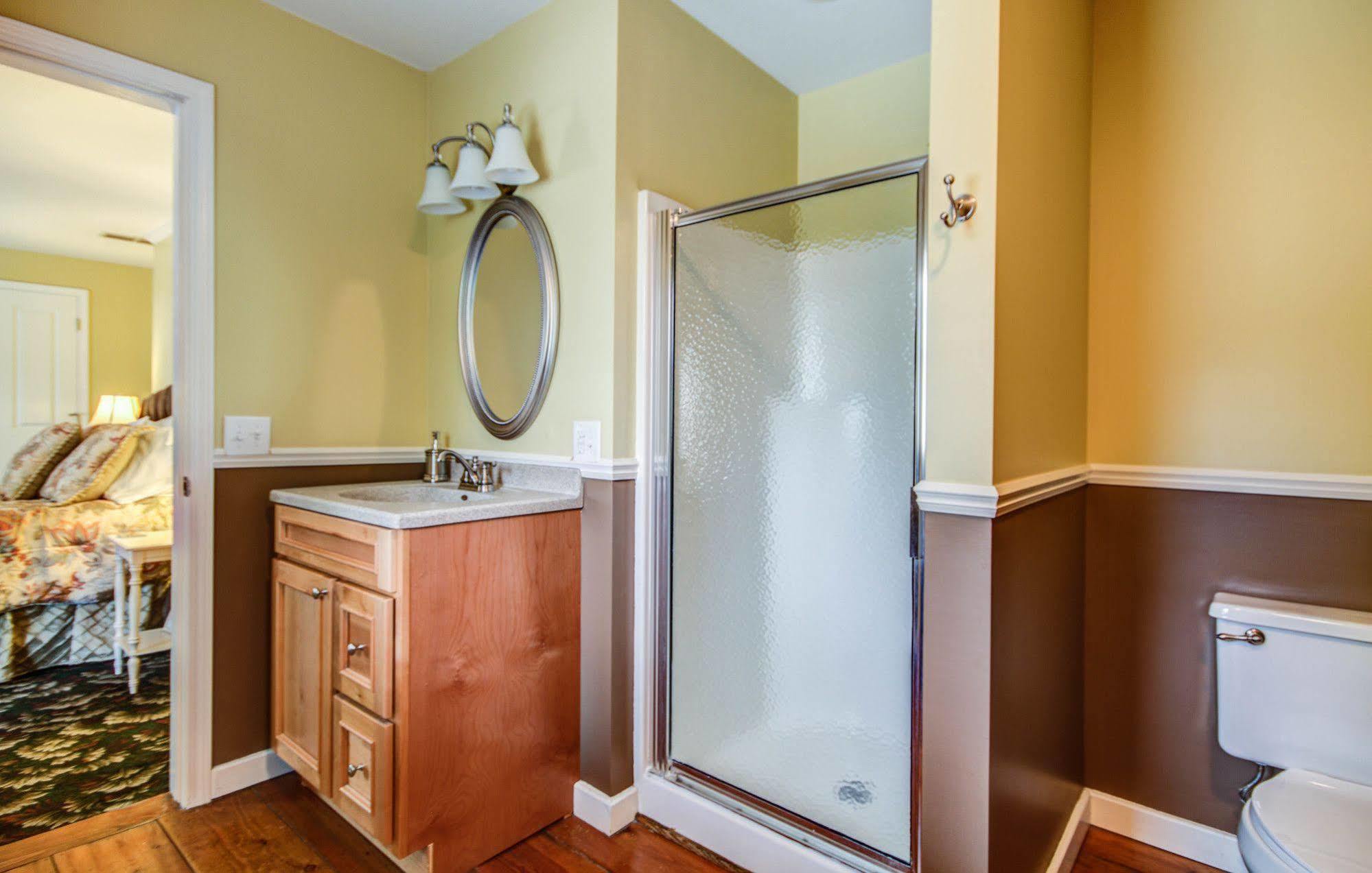 Twin Oaks Inn Saugatuck Ngoại thất bức ảnh