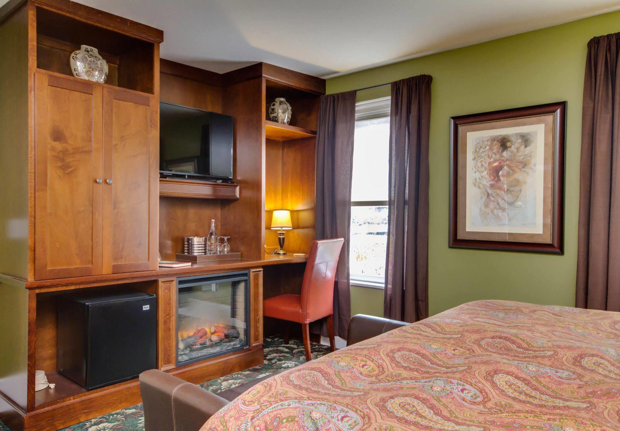 Twin Oaks Inn Saugatuck Ngoại thất bức ảnh