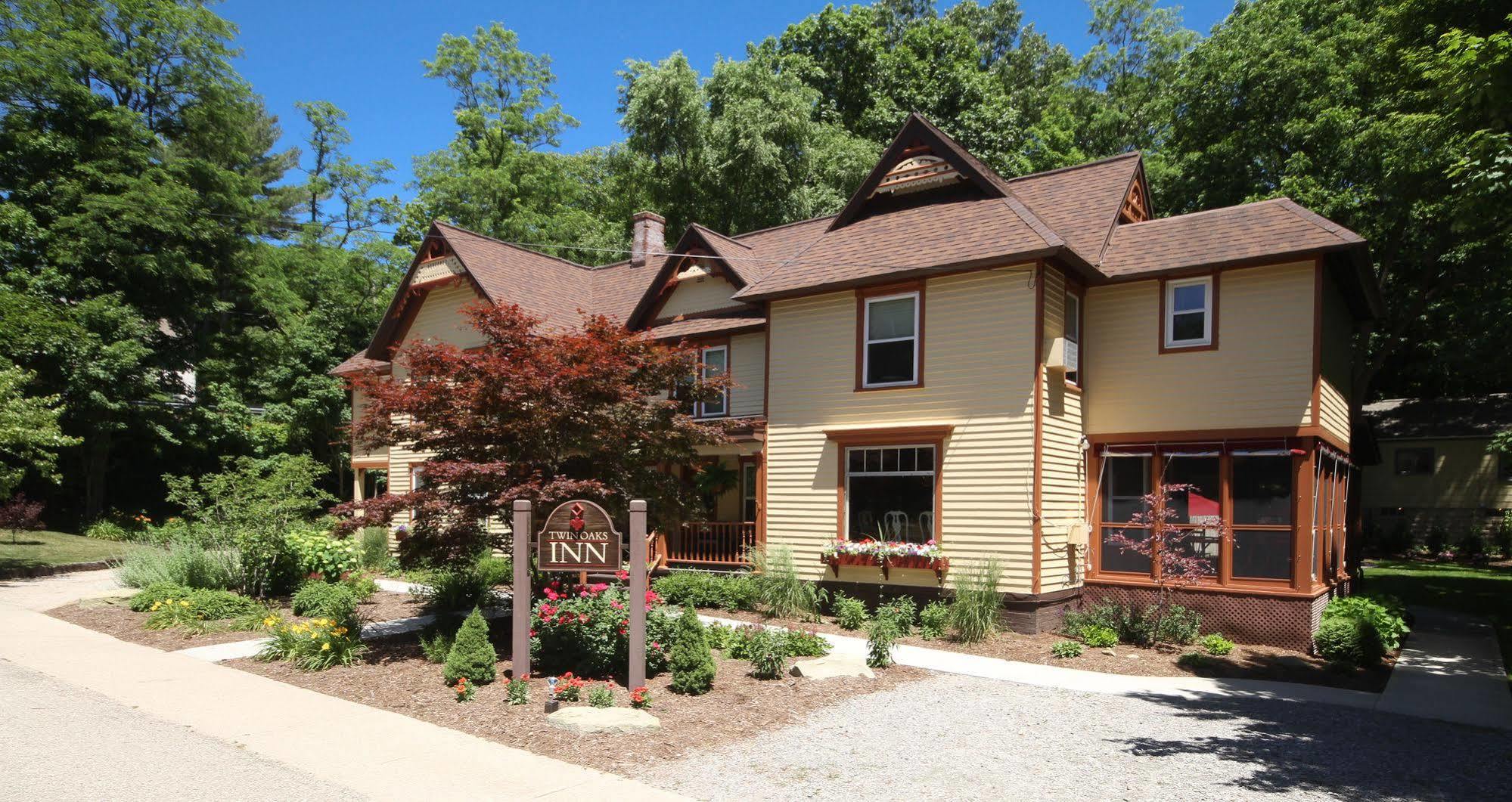 Twin Oaks Inn Saugatuck Ngoại thất bức ảnh